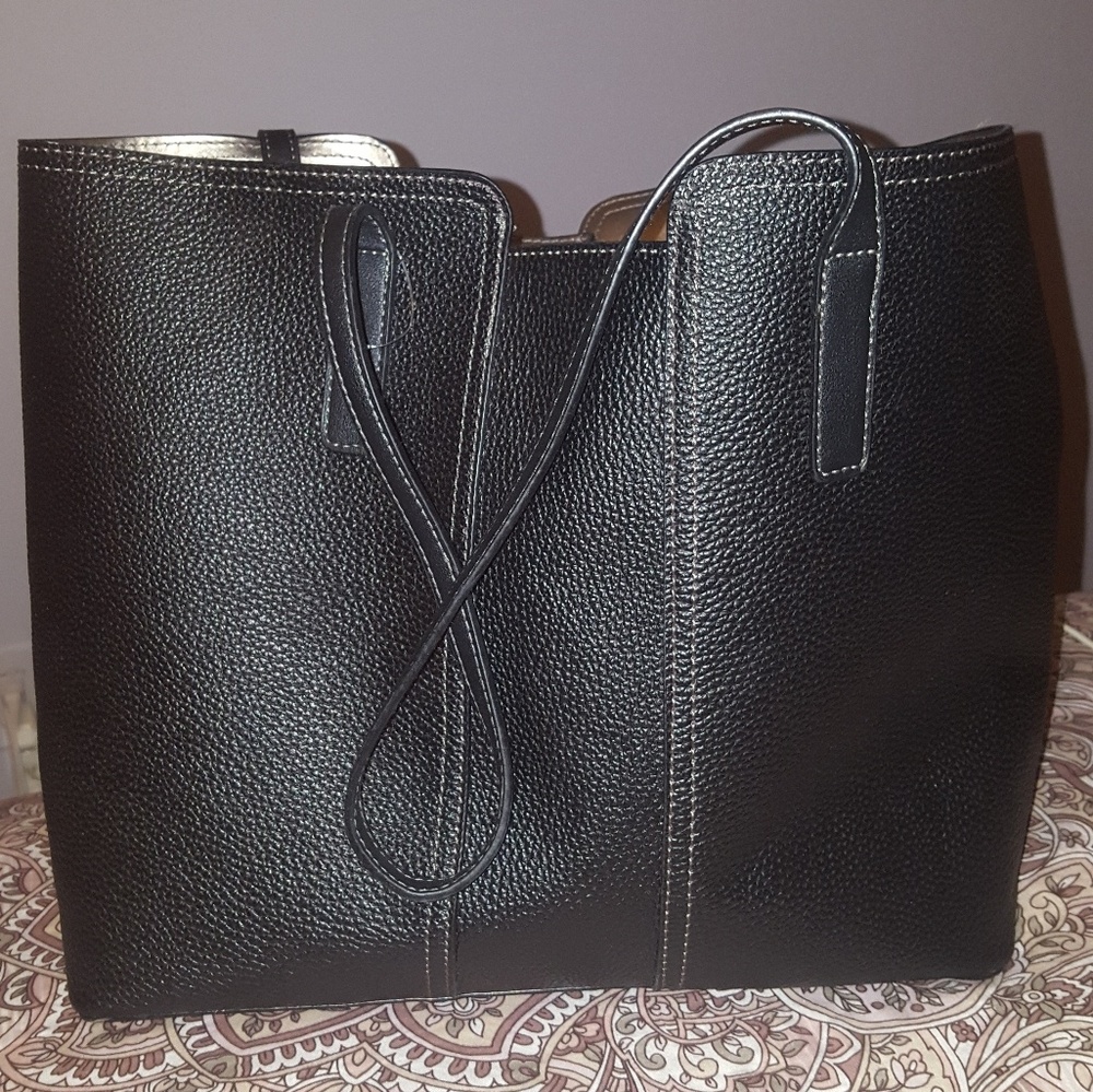 Black tote bag